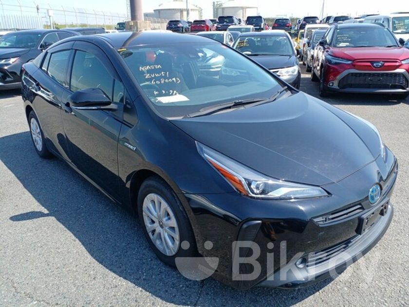 Toyota Prius S TOURING PKG BLACK 2019 For Sale In Baridhara Bikroy