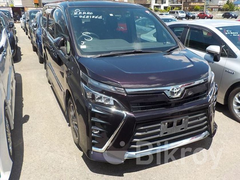 Toyota Voxy ZS KIRAMEKI SUNROOF 2021 For Sale In Khulna Sadar Bikroy