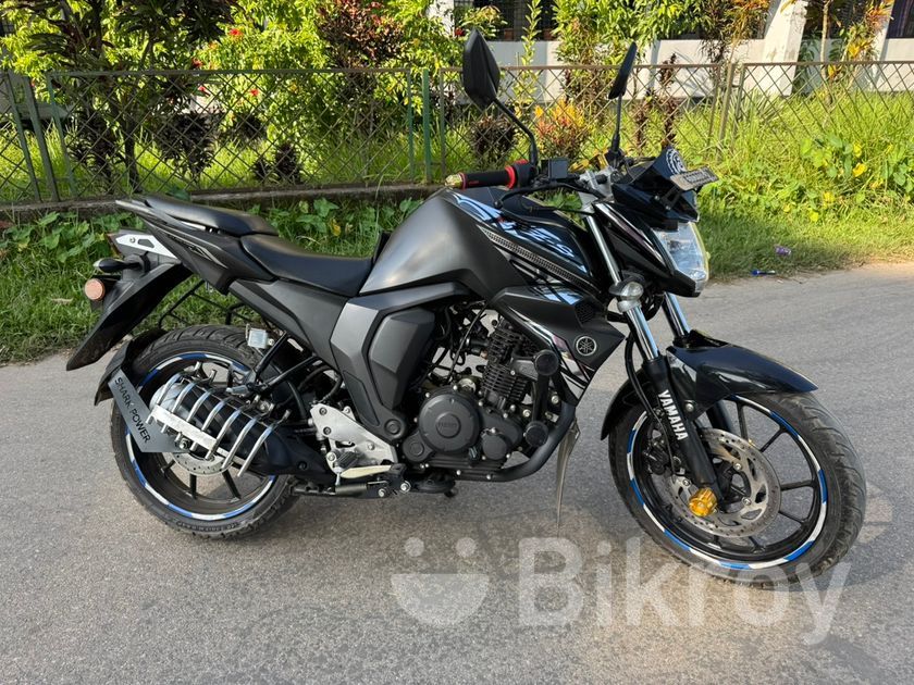 Yamaha Fzs V Fi D D For Sale Sadar Road Bikroy