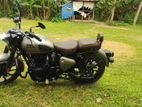 Royal Enfield Classic 350 . 2025