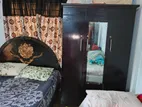 ১ টি আলমারি, ২ বেড