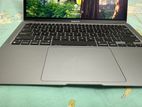 13.3 inch MacBook Air Diagonal Retina LED-backlit