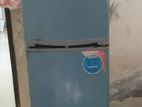 13.5 sefti Walton fridge