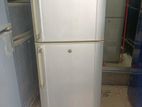 16 CFT NON-FOST SAMSUNG ফিরিজ বিক্রি করা হবে। 1 মাস কমপেসার ওয়ারেন্টি।
