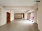 1700 sft Luxurious Apartment 6th floor for Rent in Bashundhara R/A.
