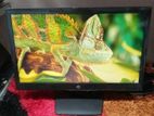 19" brand monitor hp/dell