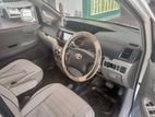 Toyota Noah X 2003