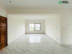 2150 Sft Exclusive Apartment 4th floor for rent in Bashundhara R/A.