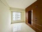 2400 SFT Luxarious Semi furnished apartment rent at 7 th floor Uttara