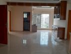 2700sq 4 bed new Luxury sami furnish flat rent