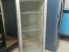 280 লিটার বেভারেজ ফ্রিজ বিক্রি করা হবে। 15 দিন রিপ্লেজ ওয়ারেন্টি।
