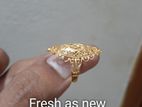 3 ana 18 carat gold ring