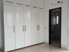 3Bedroom Sun Lighting Apt.Office come Residents possible-2300sft