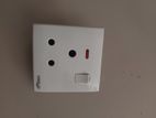 4 Gang One Way Switch & 15a 3-pin Socket