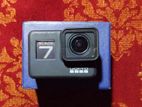 4k Gopro hero 7 black with a original protective case