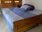 5 /7 feet wooden bed (segun kat)
