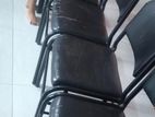 ৫ টি রানিং চেয়ার বিক্রি করা হবে।