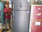 563 Liter inverter কালো কালার একটি ফিরিজ বিক্রি করা হবে