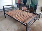 5'x7' bed sell