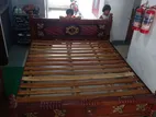 ৬" বাই ৭" কিং সাইজ মালয়েশিয়ান উডের তৈরি খাট।
