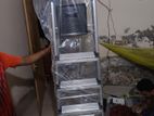 6 Step Ladder Intact Heavy Quality