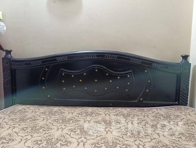 6X7 grand bed with mattress for Sale in Uttara Bikroy