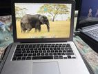 Apple Macbook