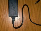 AC/DC Adapter