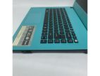 Acer apire e14 laptop with keyboard and bag