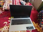 Acer aspire 3 Ryzen 3.. SSD 512 .8gb ram ,,
