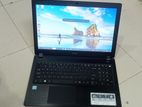 Acer Cor i5 laptop 7th 256/8gb