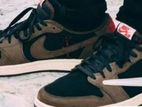 Air Jordan 1 Low Travis Scott mocha