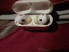 Airpods earbuds