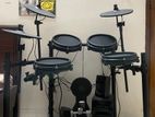 Alesis Nitro Mesh kit V drums set