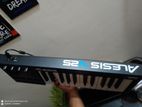 Alesis v25 midi keyboard