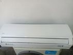 Alhamdulillah good condition ar 1.5ton media sell hone
