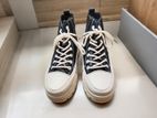 Ladies shoe