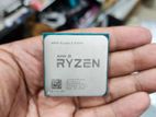 AMD Ryzen 3 2200G Quad-Core Processor With Radeon Vega 8 Graphics