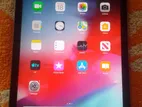 Apple ipad 1474 (64gb) (Used)