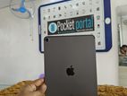 Apple iPad 256 gb (Used)