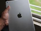 Apple Ipad 6th Generation (used)