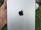 Apple iPad 6th generation (Used)