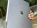 Apple ipad pro 12.9th 4gen (Used)