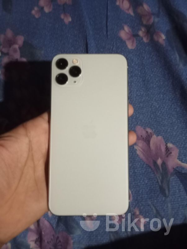ジャンク品 iPhone 11 M0220g ジャンク品 iPhone 11 M0220g