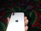 Apple iPhone 11 (Used)