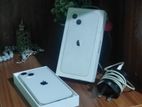 Apple iPhone 13 (Used)