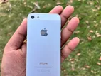 Apple iPhone 5 32 storage (Used)