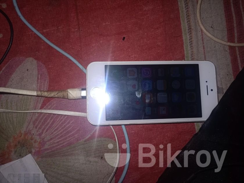 Apple iPhone 5S . (Used) for Sale in Mirpur | Bikroy