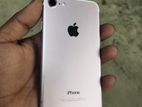 Apple iPhone 7 128GB (Used)