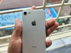 Apple iPhone 7 . (Used)